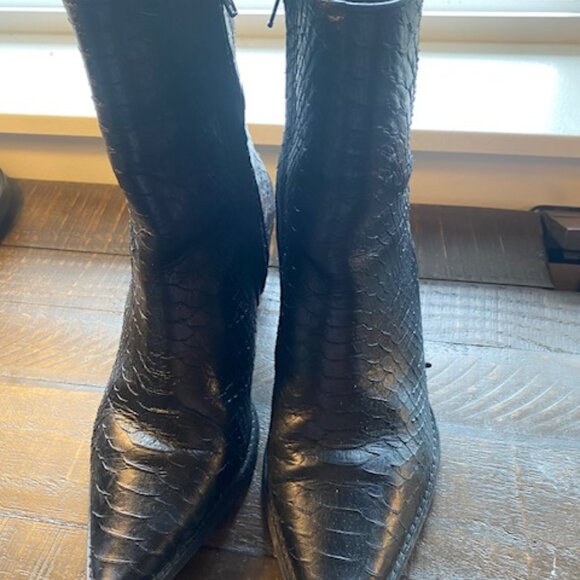 Black "Snakeskin" Leather Boots by Matisse - Caty Style 7M - Picture 4 of 5